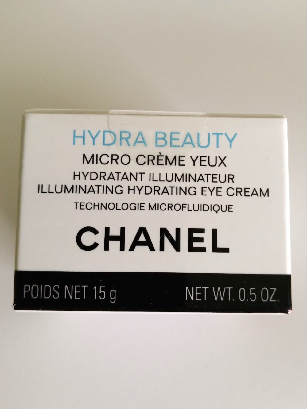 CHANEL - Hydra Beauty Illuminating Hydrating Eye Cream - 15 g.